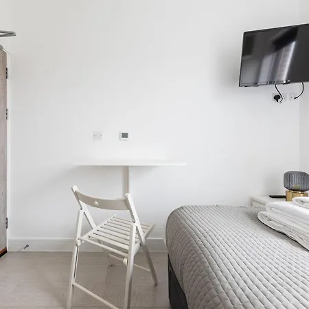 Double Bedroom In Tufnell Park With Wifi *