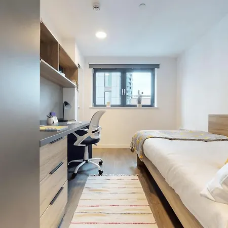 Private Bedrooms With Shared Kitchen, And At Canvas Wembley In * London