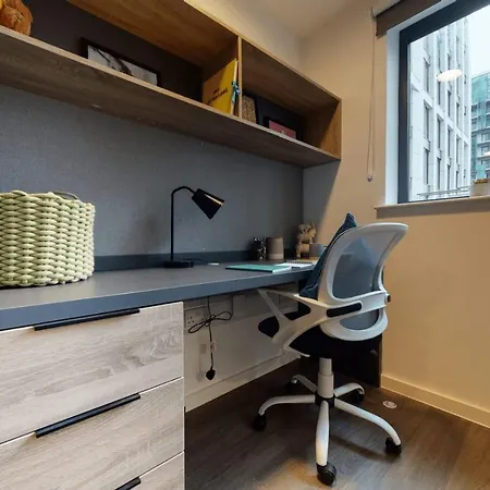 Private Bedrooms With Shared Kitchen, And At Canvas Wembley In London