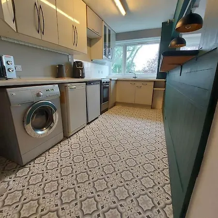 2 Bed Flat, Bounds Green, Piccadilly Line, N11 Appartement *