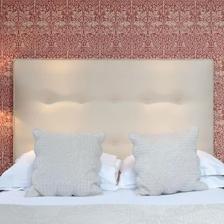 The Petersham 4*