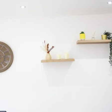 Holiday home Deluxe 4-bed House Close2 Wembley Stadium *