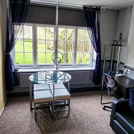206mm Highgate Apartment London