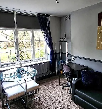206mm Highgate London