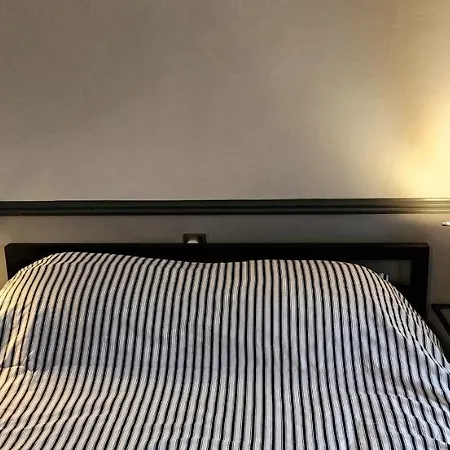 206mm Highgate Apartment