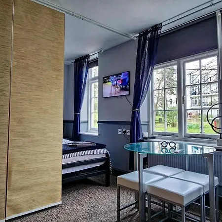206mm Highgate Apartment London