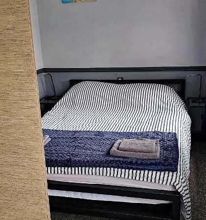 206mm Highgate Apartment