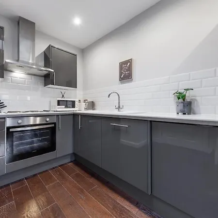Sleep 4 In Hoxton Near Shoreditch Liverpool St Rw6 London