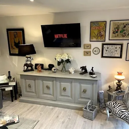 Apartmán The Cabin, Arkley, *