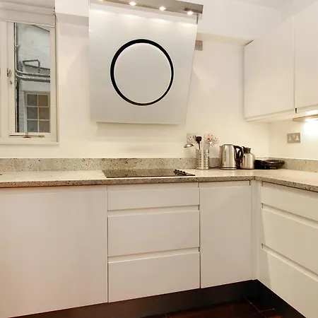 Lifestyle - Knightsbridge *