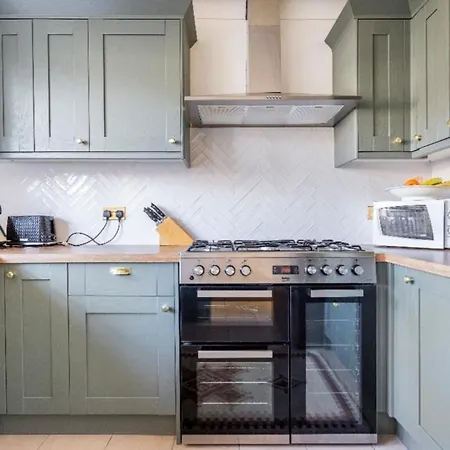 Lovely House Homestay London