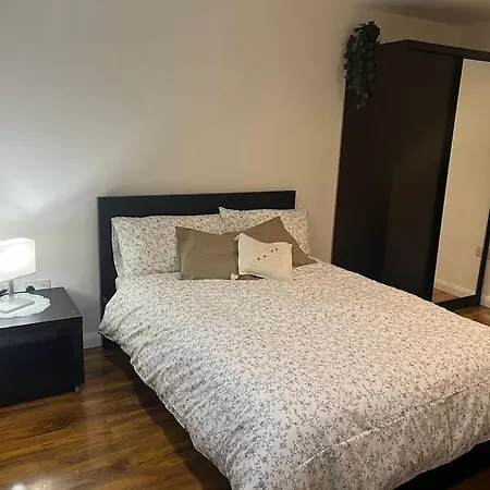 Appartamento Perfect For Families And Friends - 2 Bedroom In - Peckham Londra