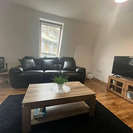 Perfect For Families And Friends - 2 Bedroom In - Peckham Apartment *