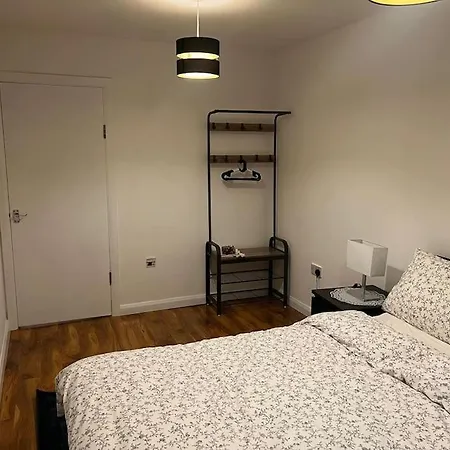 Perfect For Families And Friends - 2 Bedroom In - Peckham
