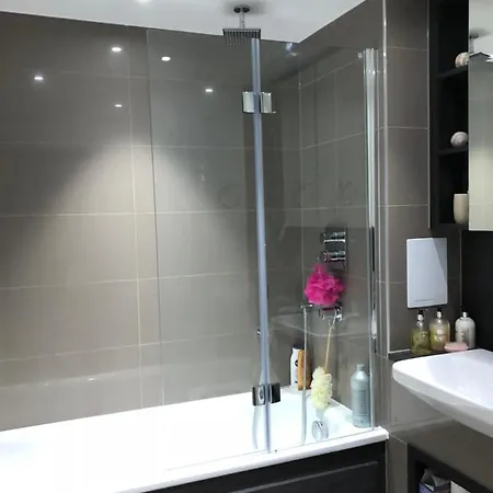 Luxury North Greenwich