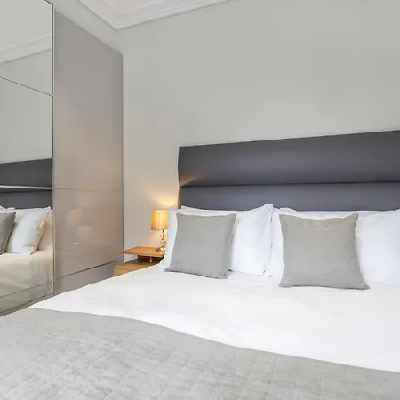 Luxlet - Heart Of Hampstead,