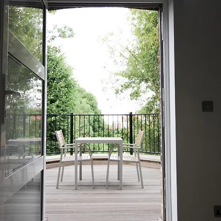 Luxlet - Heart Of Hampstead,