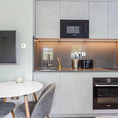 Luxlet - Heart Of Hampstead, London