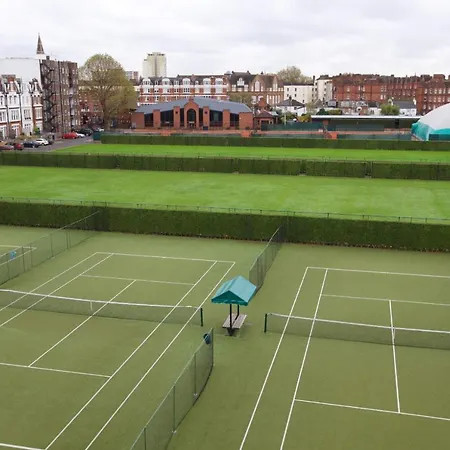 Barons Court Queens Club By Viridian Appartement