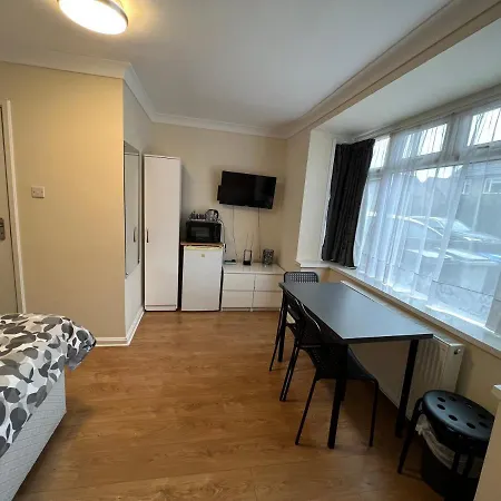 Guest house Kensal 2 London