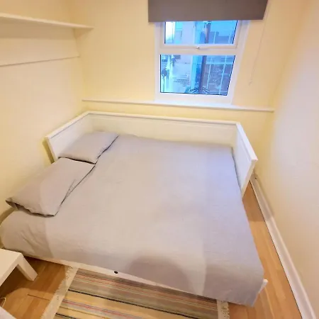 Appartamento Super Studio With Two Bedrooms - Five Minutes From The Station! Londra