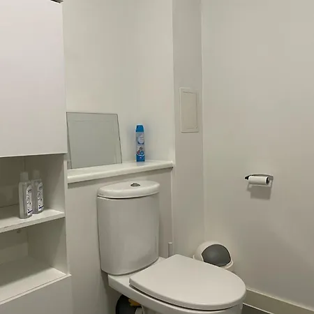 Apartment Spacious Flat In Manor House, *