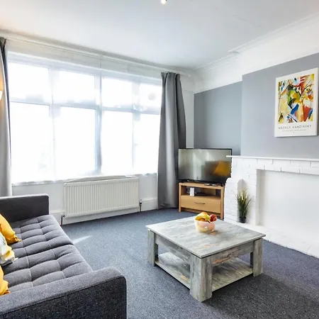 Amazing 2 Bed Appartement *