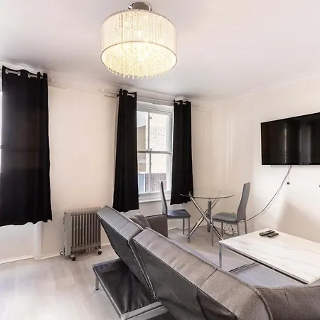 Fitzrovia Modern Studio *