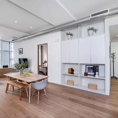 Apartment Oxford Street -west End-great Location