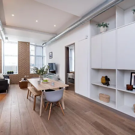 Oxford Street -west End-great Location Apartment