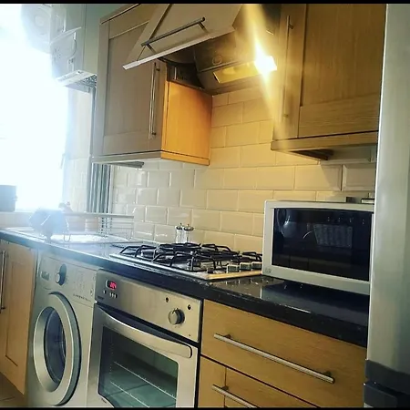 Apartment Luxury 1-bed With Stunning Views Perfect For Short In London