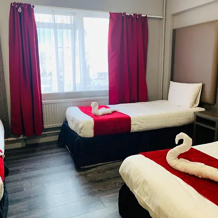 Hotel Lily 2*