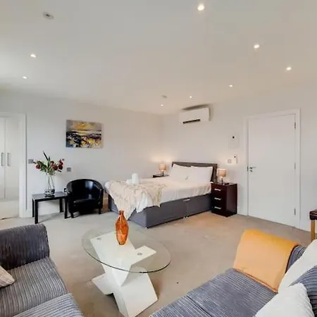 Διαμέρισμα The Gloucester Residences *