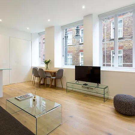 아파트 2 Bed 2 Bath Off Regent Street 런던