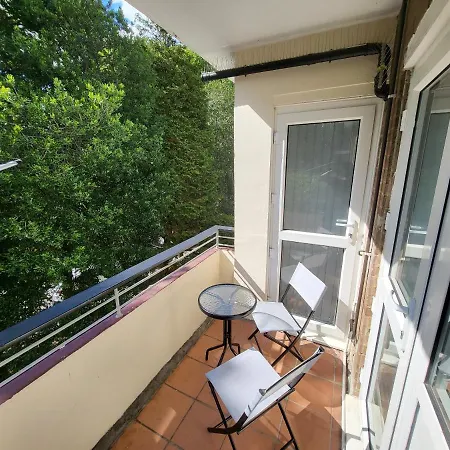 Modern 3 Bed Walking Distance To Wimbledon Tennis! Apartment *