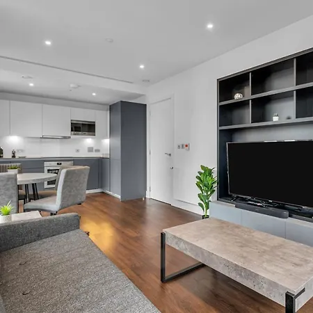 Modern 01 & 02 Bed In Canary Wharf Apartment *