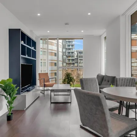 Modern 01 & 02 Bed In Canary Wharf