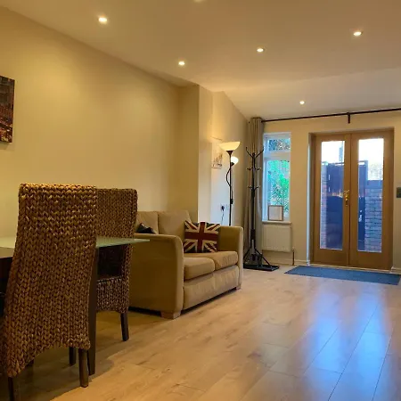 Notting Hill 3br Townhouse With Ensuite Bathrooms - Ideal For Families London