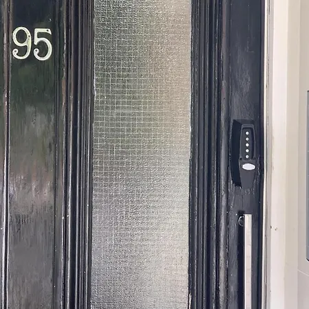 Lets - I3 Apartment *