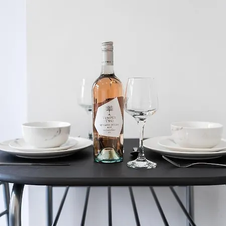 Livestay-modern Studio In Zone 2 London