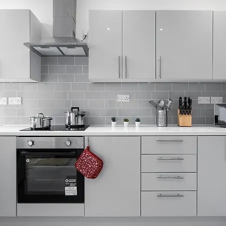 Livestay-modern Studio In Zone 2 * London
