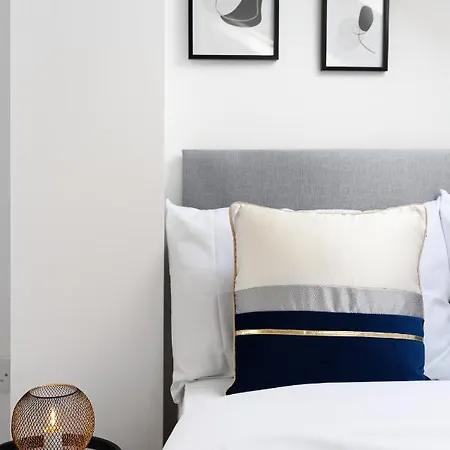 Livestay-modern Studio In Zone 2