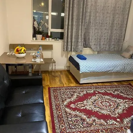 Ground Floor One Bedroom Bayswater Central * London