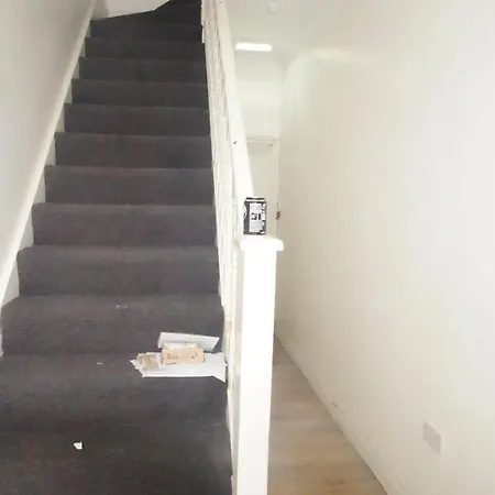 Apartment Evergreen Apartments-flat 5, London