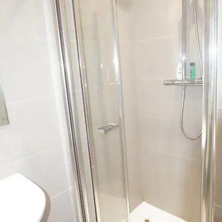 Apartment Evergreen Apartments-flat 5, London