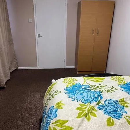016- 1 Bedroom Church Street F31 London