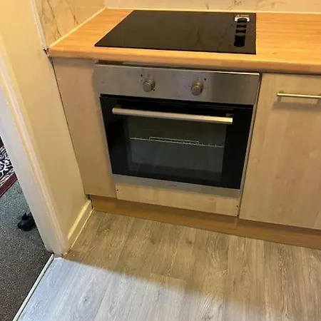 016- 1 Bedroom Church Street F31 Apartment London