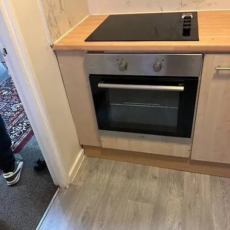 Apartment 016- 1 Bedroom Church Street F31 *