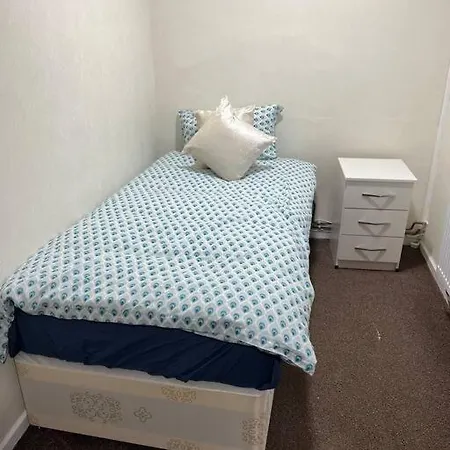 Apartment 016- 1 Bedroom Church Street F31 London