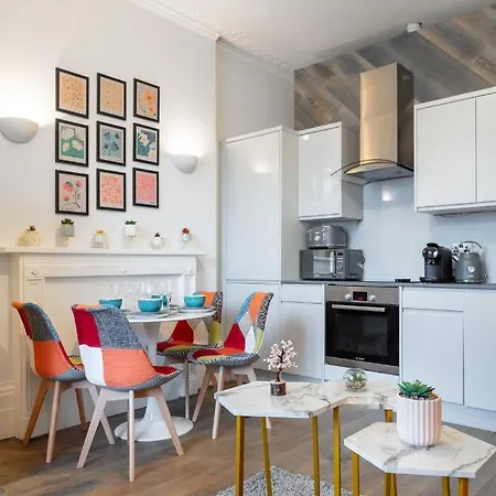 Cosy Flat In *